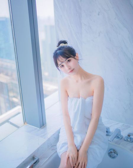 教室里我挺进了她的体内视频播放_BD国语在线播放观看