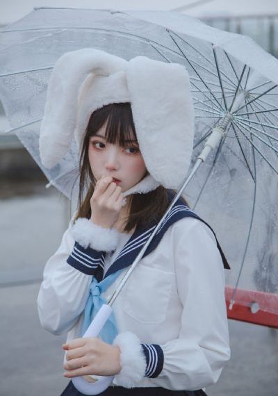 《他是谁》高清完整版在线观看_HD电影免费在线