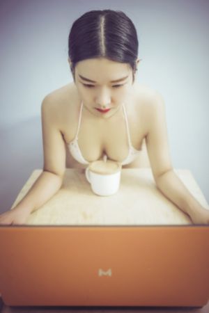 国产剧情电影在线网站_720在线视频播放